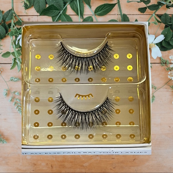 Battington Beauty | Silk Lashes | Monroe 3D | NWT - Picture 4 of 5